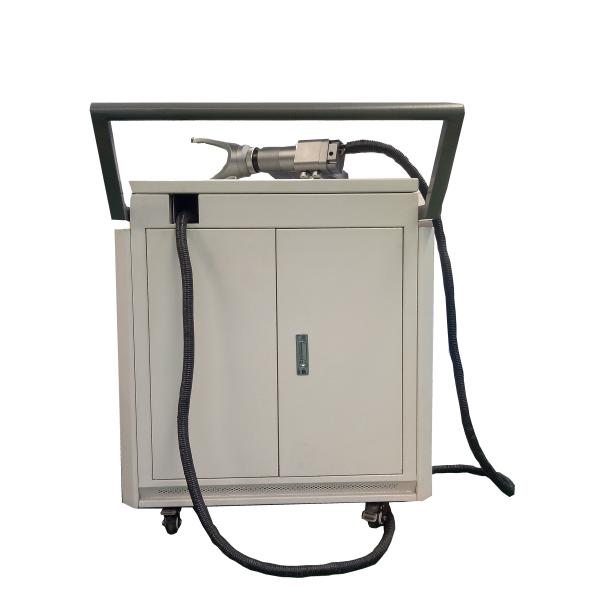 Quality 100w Laser Cleaning Machine / 1064nm Handheld Laser Rust Removal Tool wholesale