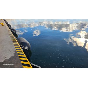 Foam Fender With A Diameter Of 1 M And A Length Of 2 M