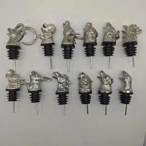 Metal Animal Head Wine Pourer Zinc Alloy Material Customized