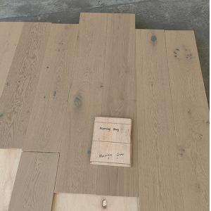 Character Grade Oak Engineered Wood Flooring, Morning Gray, Micro Bevel
