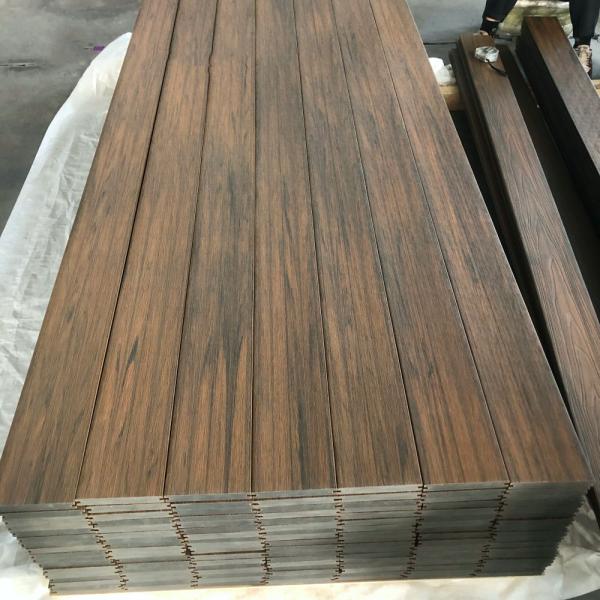 European Co-Extrusion Waterproof Deck Floor WPC Hollow Decking Composite Decking