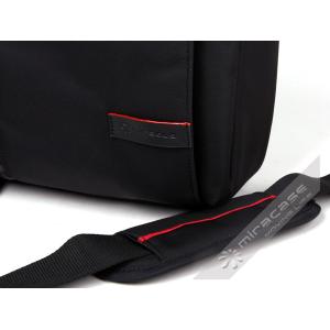 Rolling Wheeled Black Nylon Carry Bag for Laptop, with Bubble Inside for