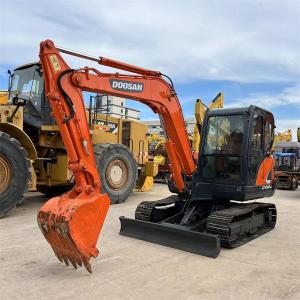 Powerful 5700 Kg Doosan DX60 Excavator With 0.21 M3 Bucket Capacity