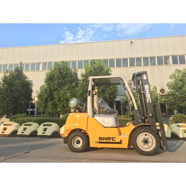 Gas LPG Gasoline Dual Fuel Forklift with Adjustable Cab Location and Steel Bottle