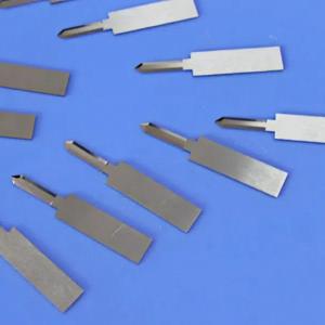 Cheap 92HRA Tungsten Carbide Knife 0.5μm Grain for Rubber Cutting for sale
