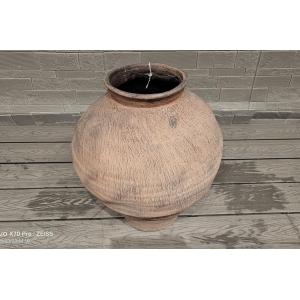 Stylish Modern Fiber Clay Planter With Frost Resistant Character And Textured