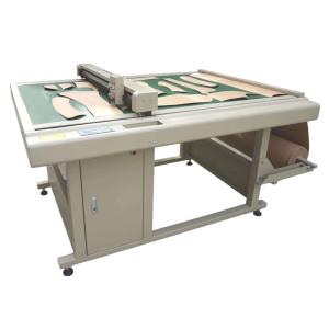 Cheap 400KG Vinyl Sticker Cutting Plotter with Automatic Contour Cutter and Free Software for sale