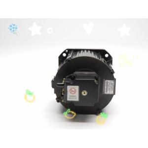 Yaskawa SGMRS-12A2B-YR11 AC SERVO MOTOR 1.15KW 2000RPM 200V 6A NEW