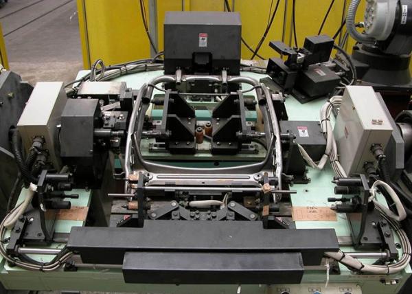 Handling Palletizing Robotic Automation Systems For The Mass Production Of