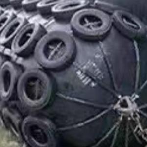 High Durability Yokohama Fender In Black For Ship Collision Prevention