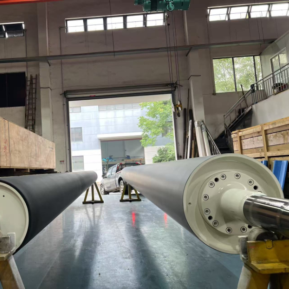 220KV Resistant Corona Roller with 4mm Silicon Rubber and 70-75 Shore A Hardness