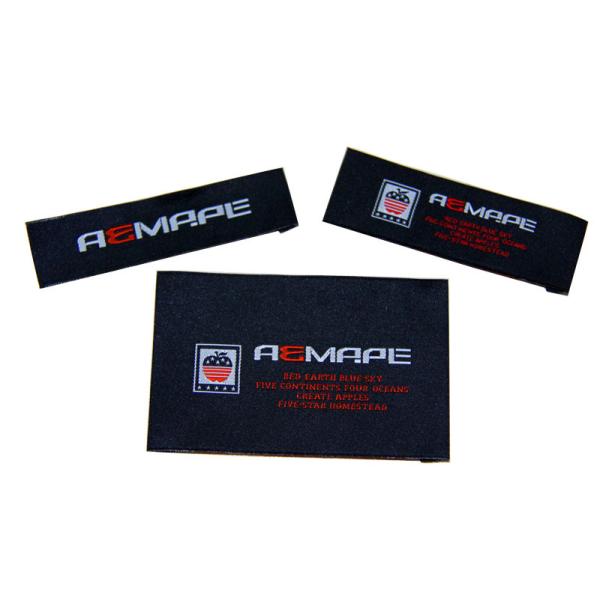 High Definition Clothing Woven Labels center fold side label custom color For
