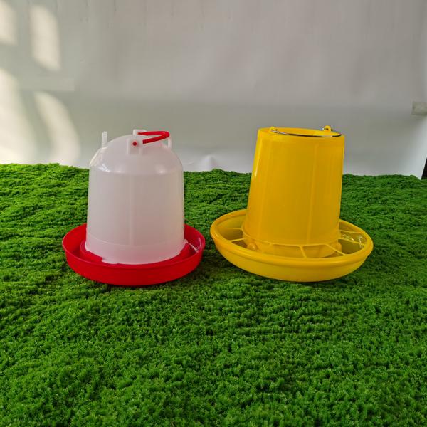 Standard Poultry Feed Bucket For Poultry Farming Requirements