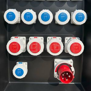 Syntax MD4 Three Phase 125A IP67 Waterproof HDPE Power Distro With Schneider