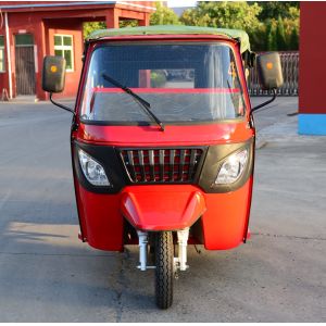 Semi Enclosed Gas 80km/H 150cc Motorized Passenger Tricycle