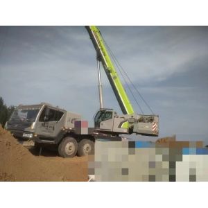 2018 Zoomlion Truck Crane 70T Truck-Mounted Telescopic Crane for Heavy Duty