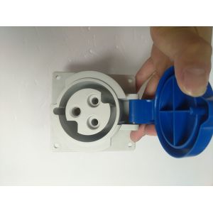 DIN VDE 0623 Industrial Waterproof Plug Socket , IP44 Rainproof 3 Phase Socket