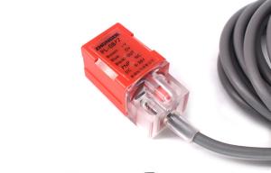 Cheap Red PNP Proximity Switch High Reliability With Multiple Protection Function for sale