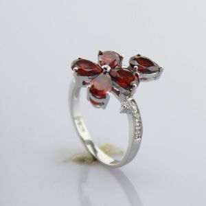 925 Silver Ruby Four Leaf Clover Gemstone Ring (SRJ-714)