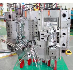 plastic injection molding Tools 3 Cavities Automotive Engine Mold