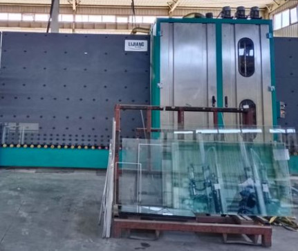 40KW Vertical Glass Drying Machine With SS Six Pieces Soft Brushes