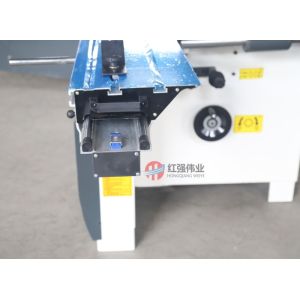 China Tilting angle saw blade 0-45 degrees Woodworking Sliding Table Saw featuring Table Size 800x600mm Package Size 1050x1000x850mm for Wood Cutting on sale