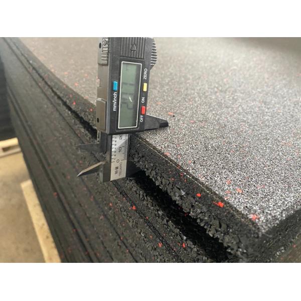 EPDM 500mm*500mm 20mm Thickness Rubber Flooring Tile for Gym Machines Easy to