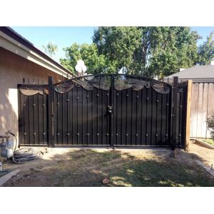 Galvanized New Design Iron Gate , Modern Iron Pipe Door Design