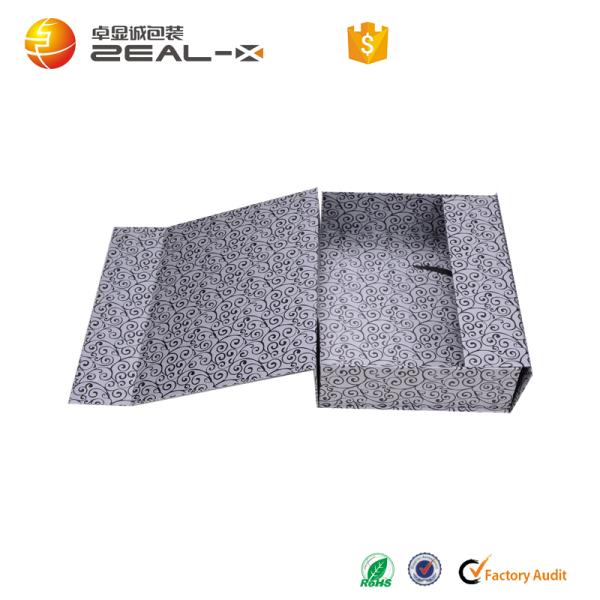 Bespoke Magnetic Cardboard Presentation Boxes Foldable For Clothes Packaging