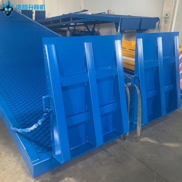 Quality Mobile Loading Dock Forklift Ramp Movable Portable Loading Dock Ramp with CE ISO wholesale