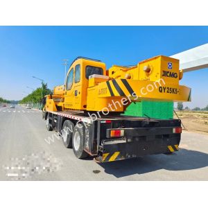 Xg 25ton Used Mobile Truck Crane 2013 Machinery with ISO9001 Certification