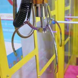 Metal Mini Claw Crane Machine , Telephone Kids Grabber Machine For 1 Player