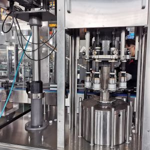 500ml Alcohol Santizer Filling Capping Bottling Machine