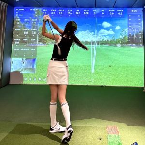 Digital Interactive Golf Game Indoor Golf Simulator ALL IN ONE