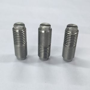Precision Metric full thread BOLTSs with Various Coarse Thread Pitches