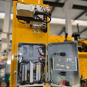 2500mm Wide Slipform Paver For Anti Collision Walls And Drainage Ditches