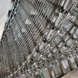 Wire Mesh Belt Cooling or Freezing Conveyors and Spiral Towers