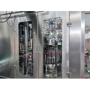 CSD 15000BPH 500ml Soda Carbonated Water Filling Machine Isobaric Pressure