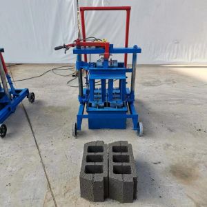 Factory Wholesale Automatic 2-Hole Concrete Cement Brick Making Machine Plastic