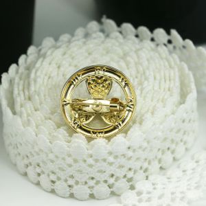 Circular Fashion Pins And Brooches Golden Alloy Studded Diamond 2.5cm Size