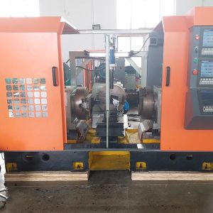 Customized Three Face CNC System Boring Milling Machine Tools Lathe 300r/min