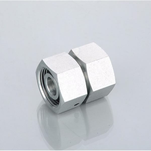 Hydraulic Metric Bite-Type Fitting Straight Tube Adapter with Swivel Nut 3c-W 3D