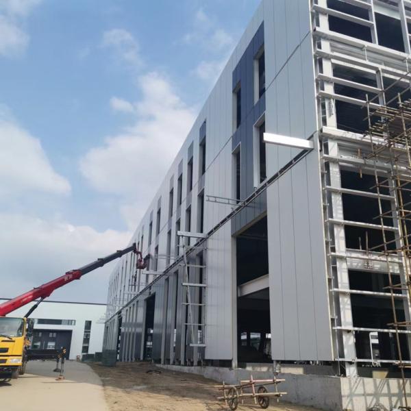 Quality Eco-friendly Easy to Assemble Prefabricated Steel Structure Building with Paint or Galvanizing Treatment wholesale