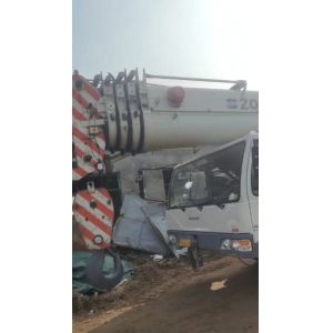 80ton Used 2012 Zml Truck Crane with After-sales Service and 15.1*2.85*3.82m