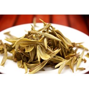 China Urinate Smoothly Huangshan Maofeng Tea , Yellowish Green Huang Shan Mao Feng Green Tea on sale
