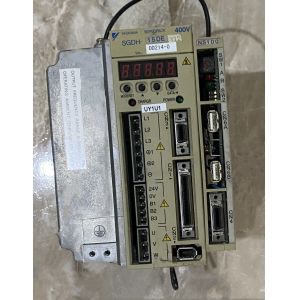 Yaskawa SGDH-15DE AC SERVO AMPLIFIER 380-480V 4.8A 1.5KW 3 PHASE NEW