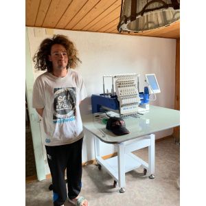 Better than 15 head computerized embroidery machine HO1501N 420*510mm high