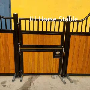 Custom Made Durable Steel Pipe 12ft Horse Stable Front