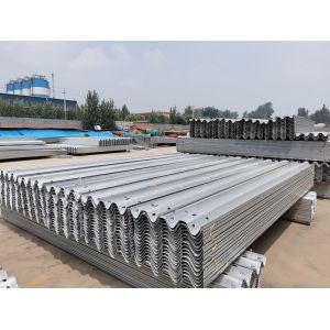 Customized Galvanized W Beam/Thrie Beam Highway Guardrail DimensionsTraffic