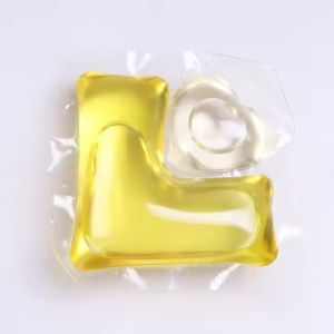 China clothes washing Concentrate Detergent Capsule 2 In 1 Laundry Detergent Pods For Washing Machine on sale